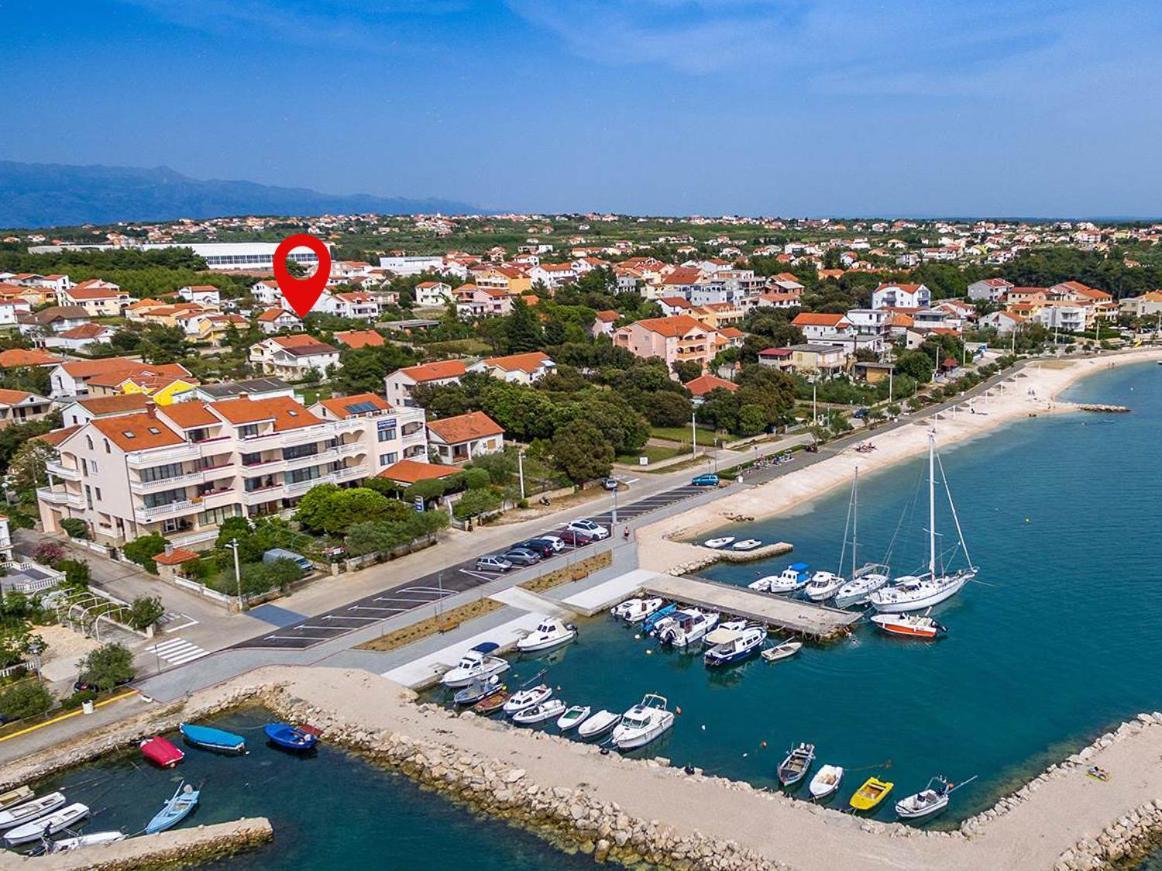 Apartman Milutin Vrsi Exteriér fotografie