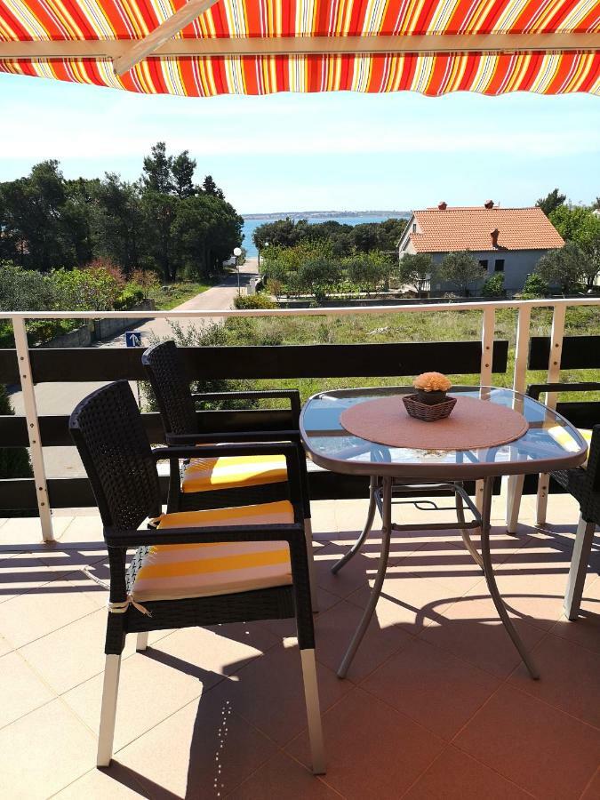 Apartman Milutin Vrsi Exteriér fotografie