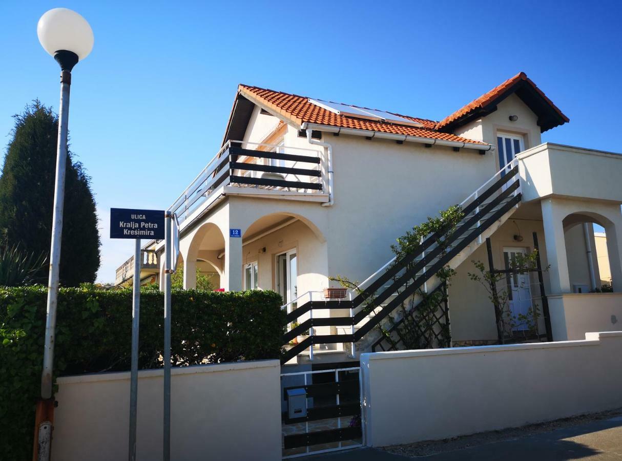 Apartman Milutin Vrsi Exteriér fotografie
