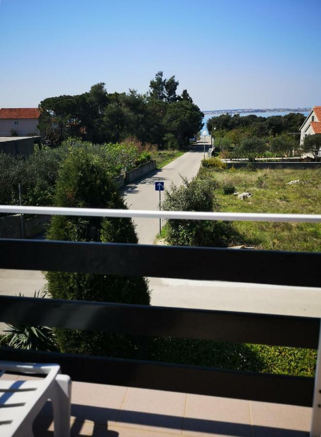Apartman Milutin Vrsi Exteriér fotografie